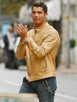 /album/fenykepgaleria/cristiano-ronaldo-01-jpg/